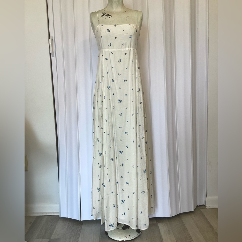 H&M New W/Tags White with Blue Flowers Maxi Dress - XS